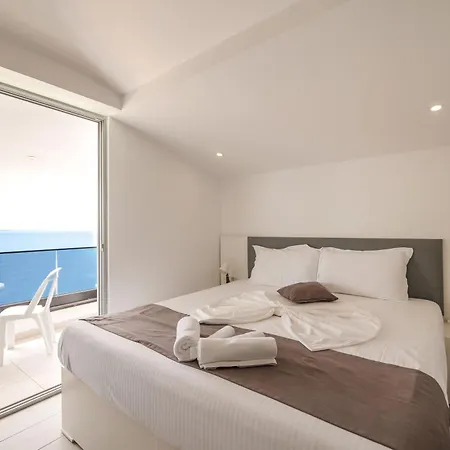 Era Hotel 3*