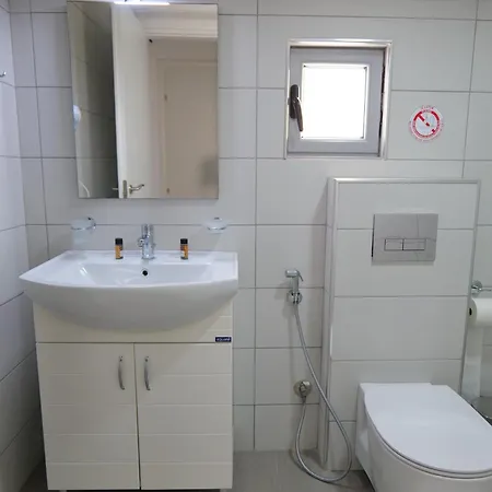 Era 3* Sarande